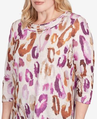 Women's Urban Legend Dramatic Animal Three Quarter Sleeve Top