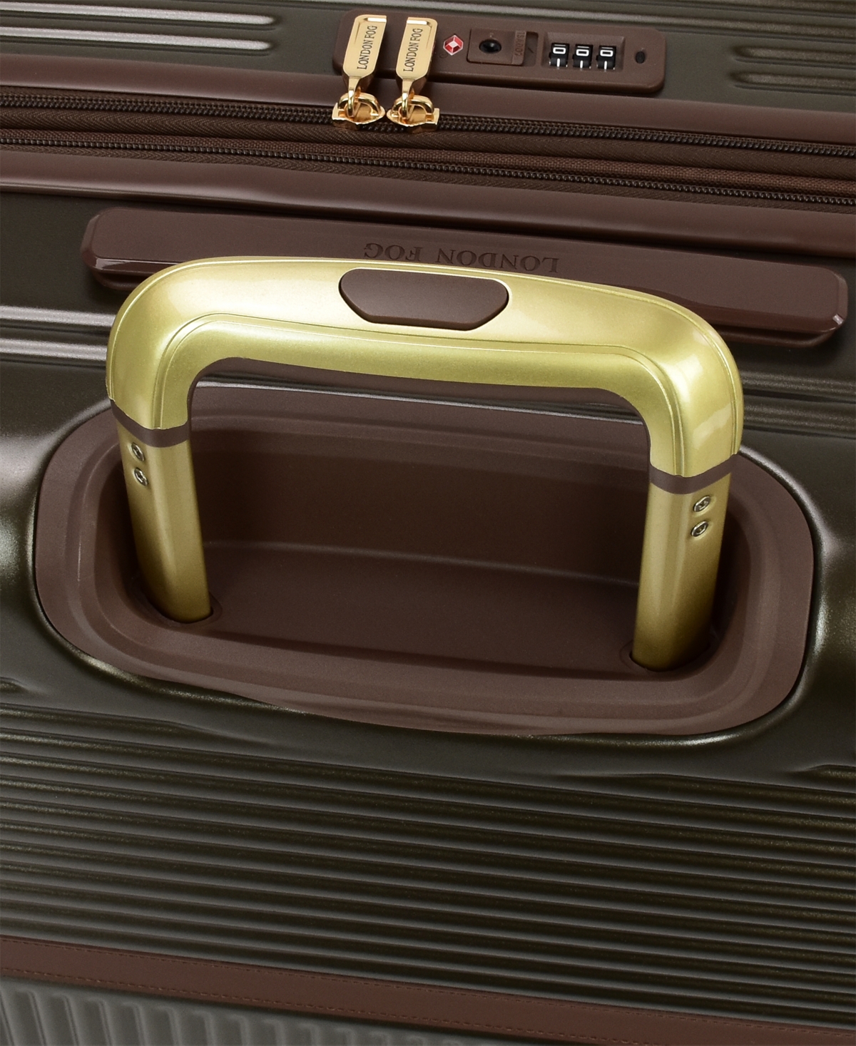 London Fog Brentwood Iv 20" Expandable Spinner Carry-on Hardside