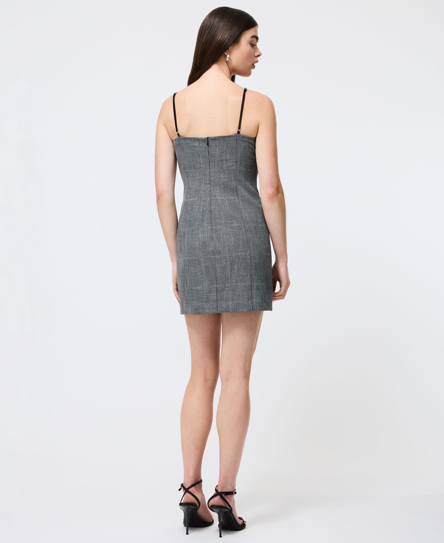 Женское платье French Connection Owen Plaid Peek-A-Boo Mini, цвет: Угольный / Чёрный — фото 5