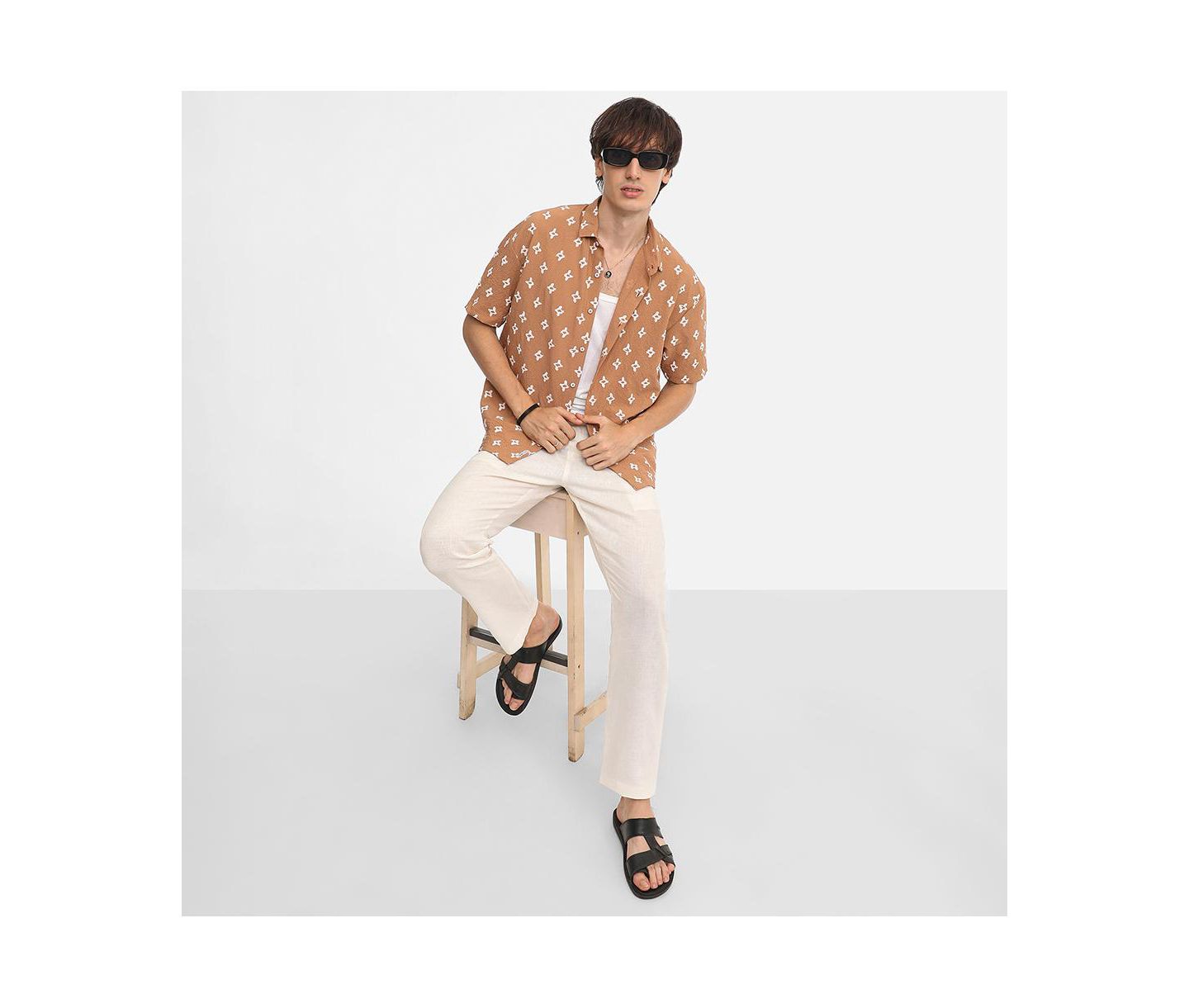 Мужская рубашка Cahoot Campus Sutra Tan Floral-Tactile Oversized, цвет: Коричневый — фото 6