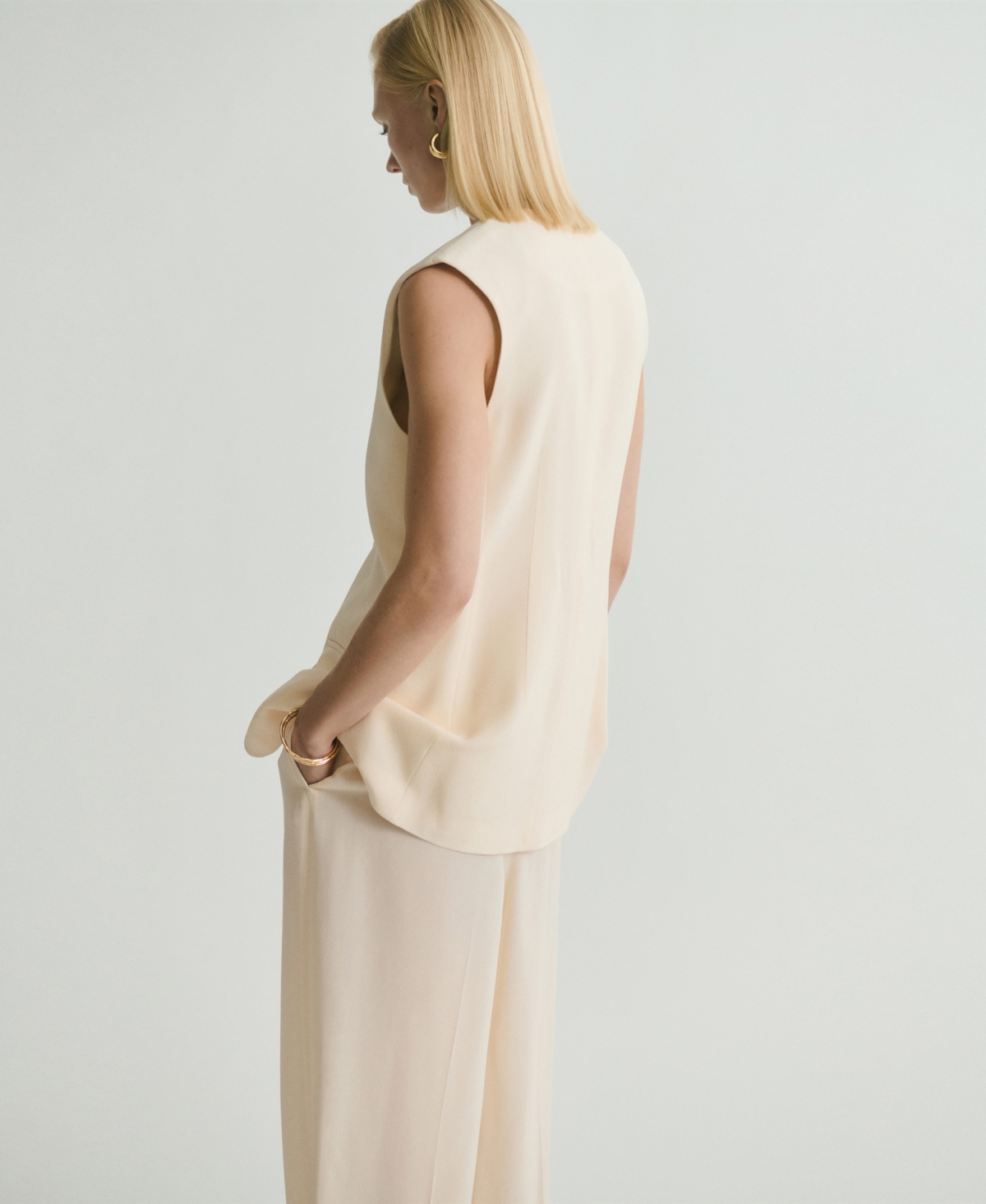 Mango Long Flowy Gilet Vanilla In Neutral