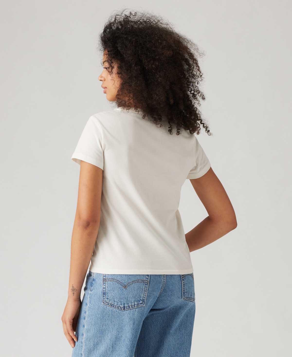 Levi's Women's Perfect Graphic Logo Cotton T-shirt In White