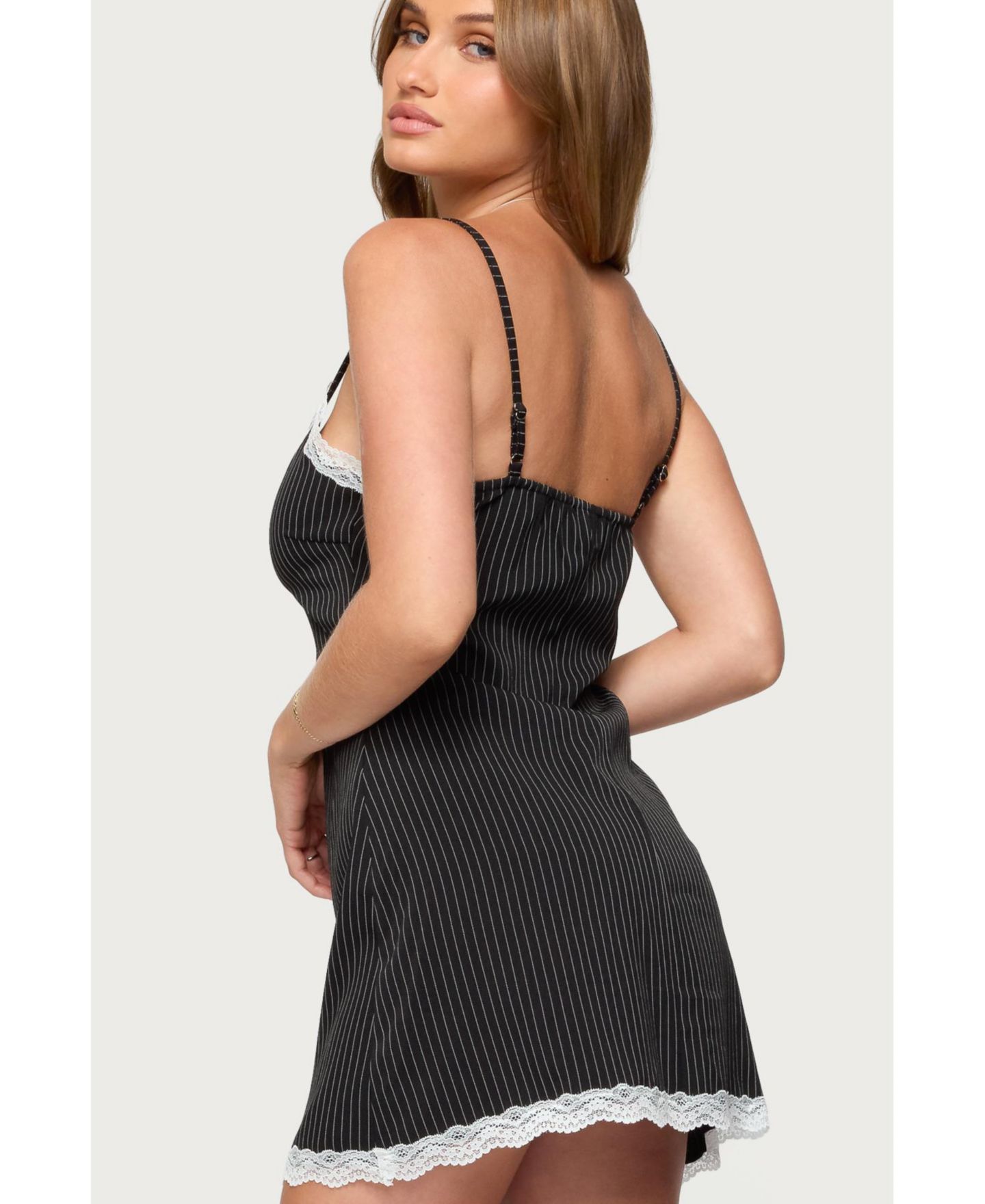 Женское платье Edikted Liel Contrast Lace Pinstripe Mini, цвет: Чёрный белый — фото 2