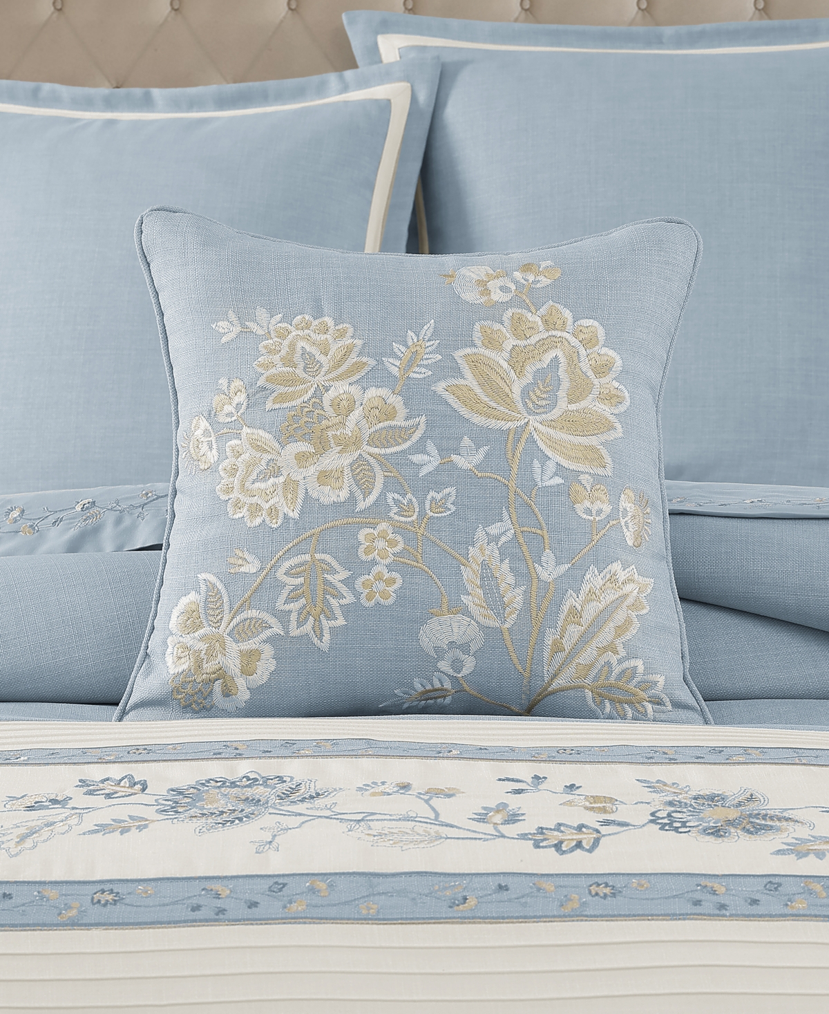 J Queen New York Garden Bloom Square Decorative Pillow, 18" X 18" In Blue