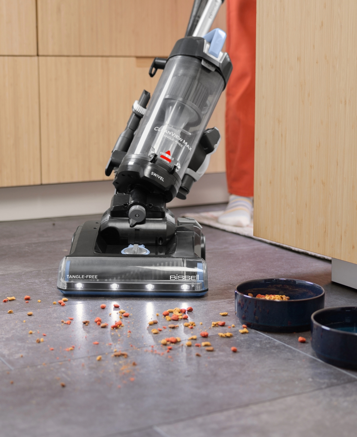 Bissell Cleanview Max Tangle-free Vacuum Cleaner In Multi