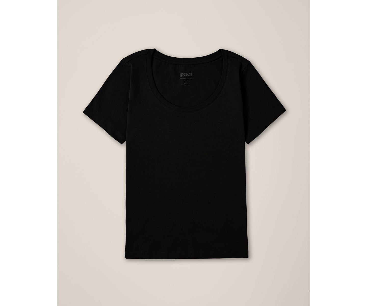 Женская футболка Pact Organic Cotton Softspun Scoop Neck, цвет: Чёрный — фото 4