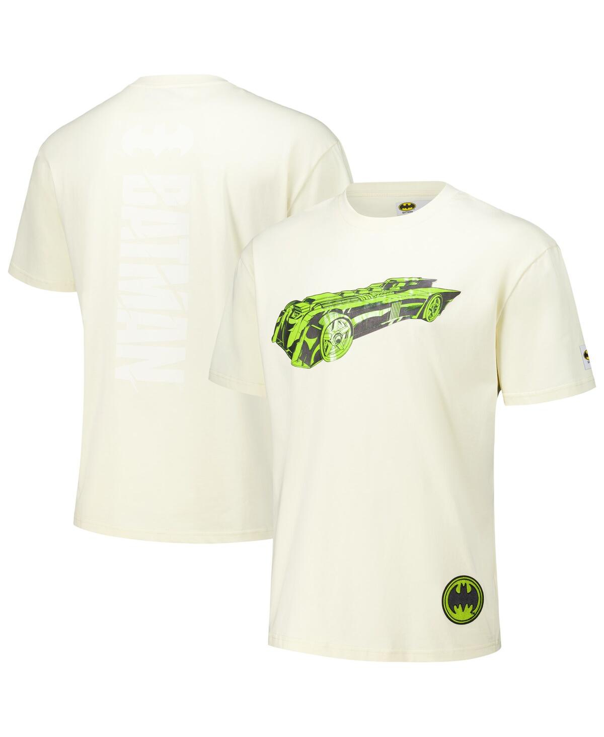 Freeze Max Men's Cream Batman Comics Batmobile Loose Fit T-shirt In White