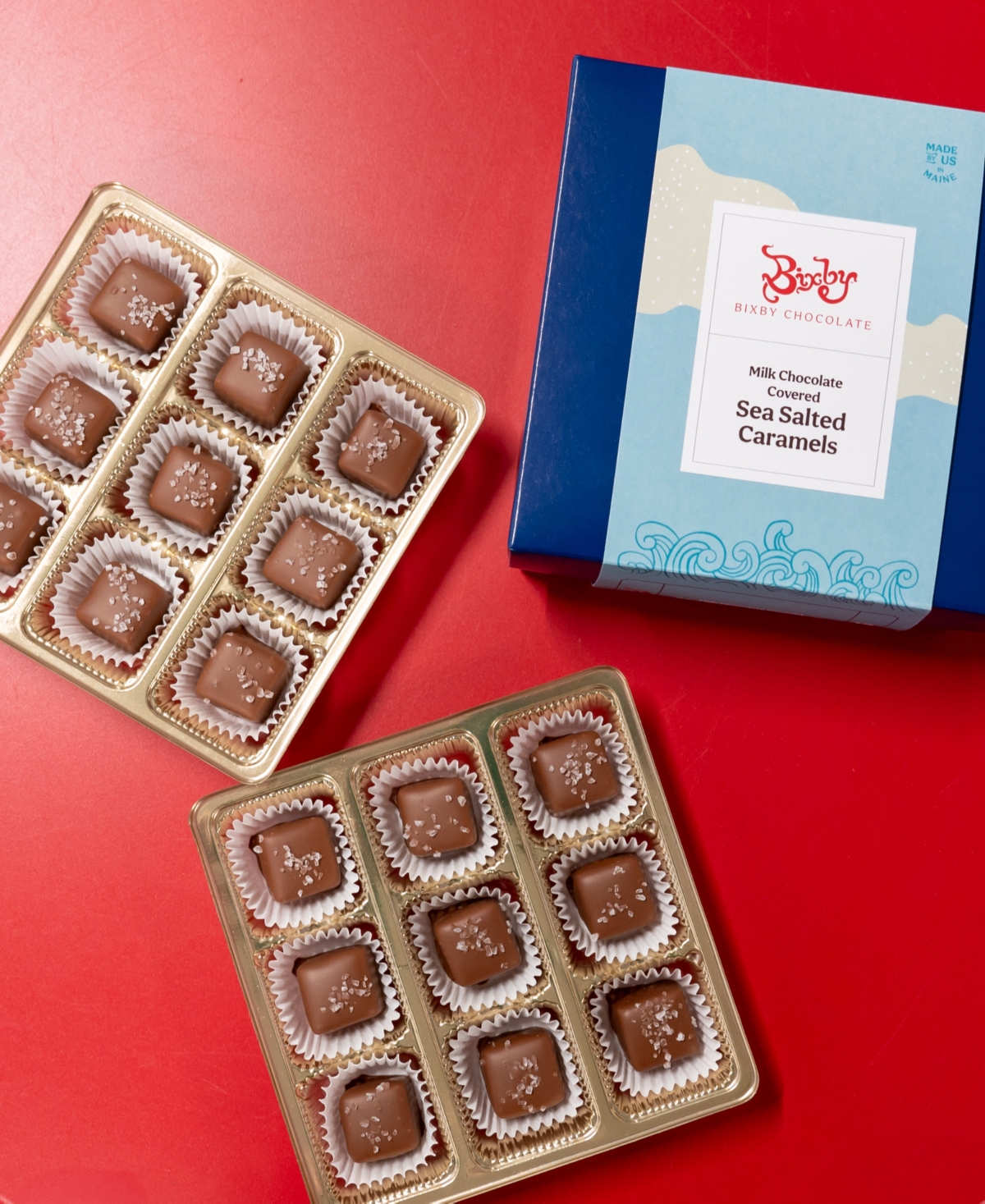 Bixby Chocolate Sea Salted Caramel Gift Box Dark & Milk Chocolate, 18 Pieces In Transparent
