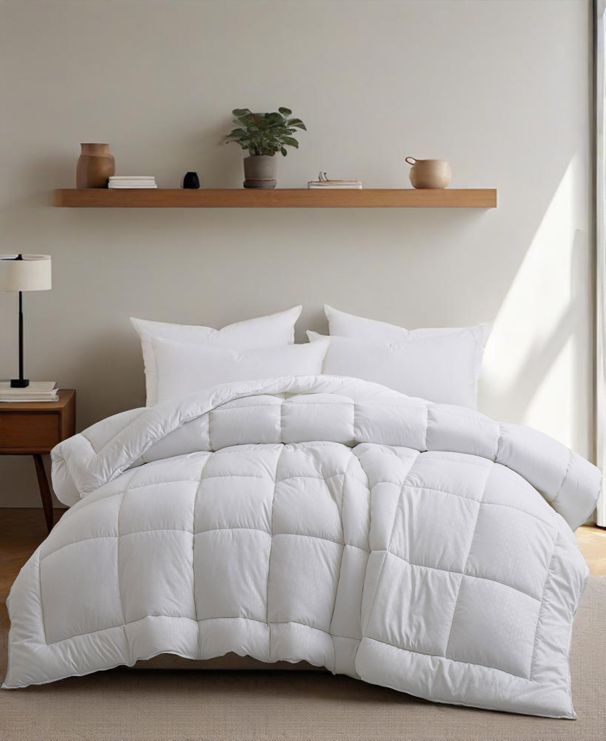 Unikome Medium Weight Down Alternative Comforter