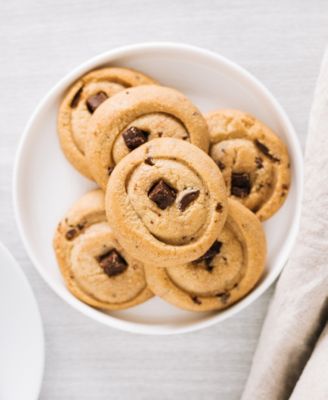 Signature Gold Gift Box with Red Ribbon Chocolate Crunch Shortbread, 18 Pieces