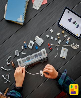 LEGO Marvel Spider-Man vs. Doc Ock Subway Train Scene 76321, 393 Pieces