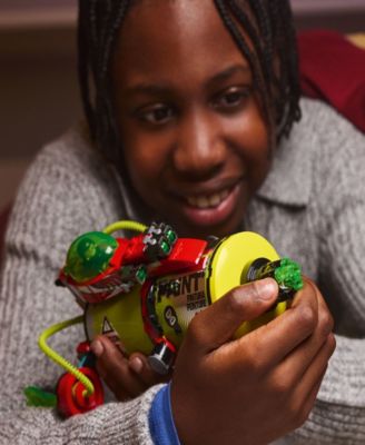 DREAMZzz Mateo's Spray Paint Truck 71499 Toy Building Set, 929 Pieces