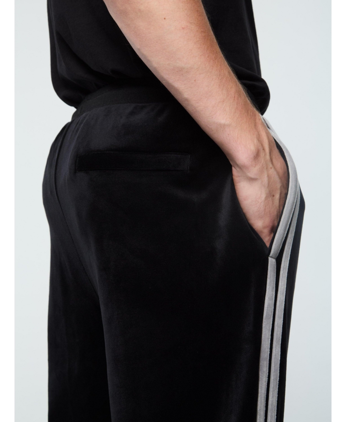 Sergio Tacchini Damarindo Velour Track Pant In Black