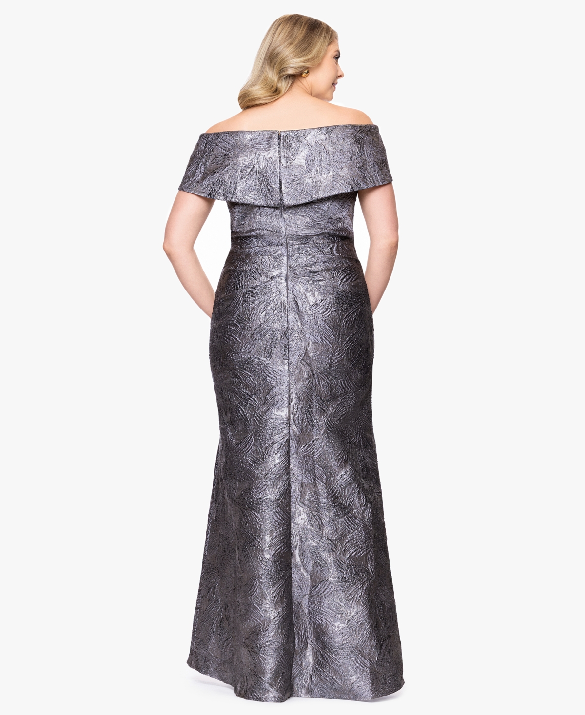 Xscape Plus-size Brocade Sweetheart Neck Gown In Gray