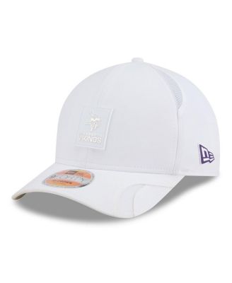 New Era - Men's White Minnesota Vikings 2025 Sideline M-crown 9FORTY Adjustable Hat