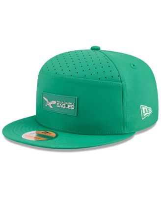 New Era - Men's Kelly Green Philadelphia Eagles 2025 Sideline Throwback Split Panel 9FIFTY Snapback Hat