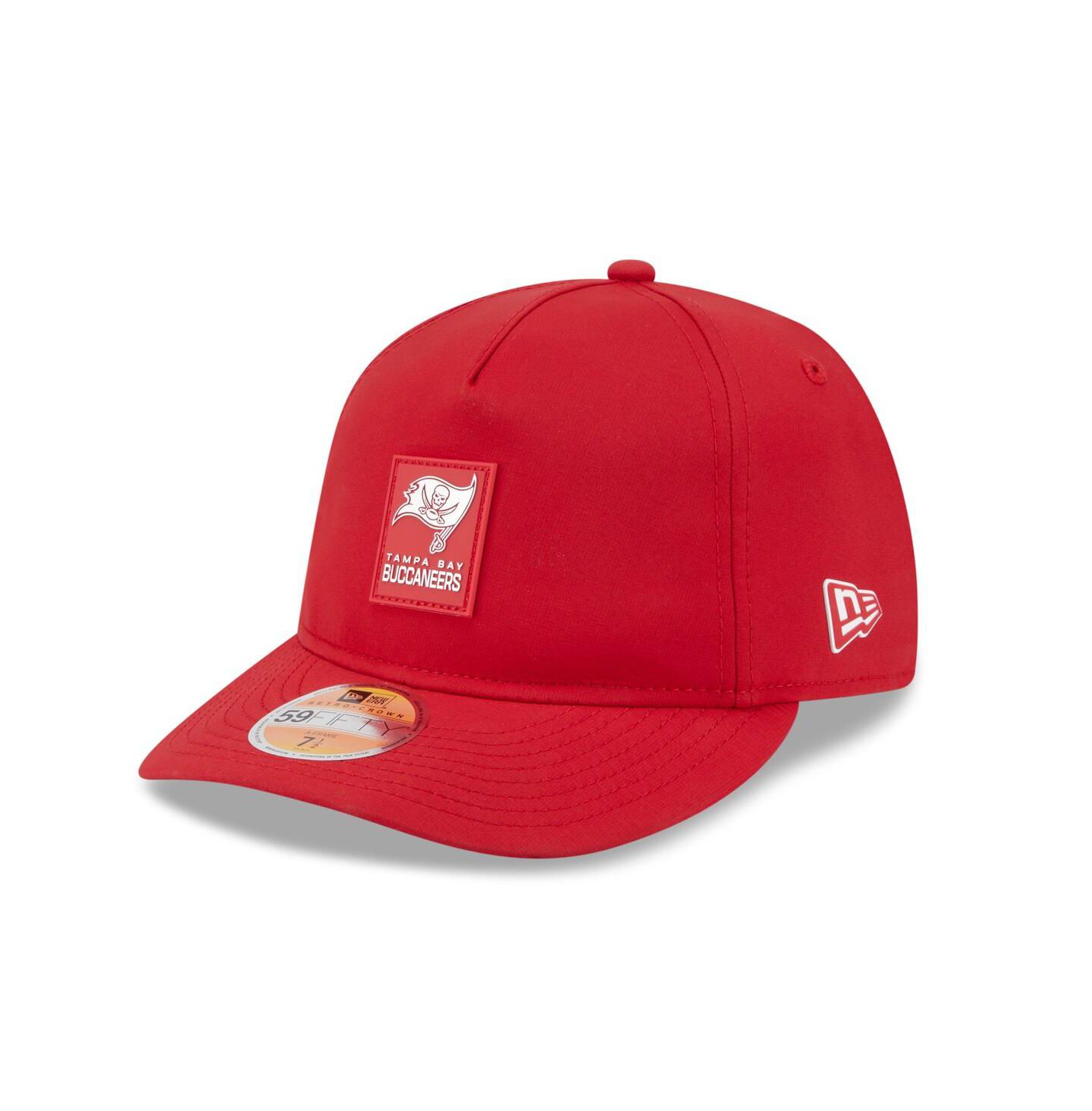 Мужская кепка New Era Red Tampa Bay Buccaneers 2025 Sideline Retro Crown 59FIFTY Fitted Hat — фото 1