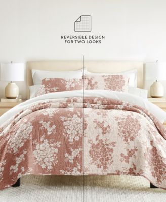 Distressed Bouquet Reversible 3-Pc. Quilt Set, King/California King