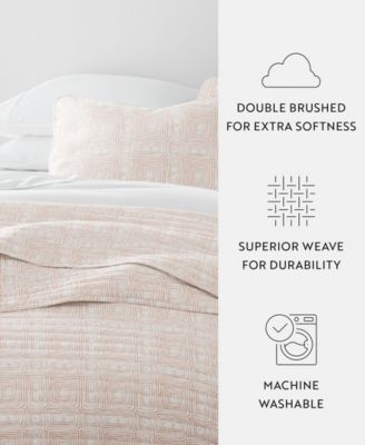 Geometric Maze Reversible 3-Pc. Quilt Set, King/California King