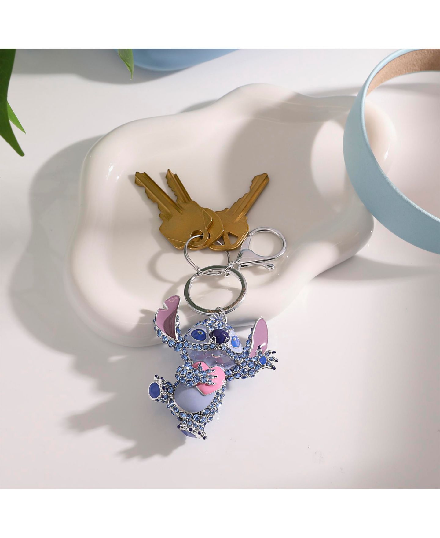 Брелок Disney Stitch Keychain Official License, Multicolored Pave Crystal Stitch Heart Charm Keychain, Bag Charm, цвет: Синий / Розовый — фото 5