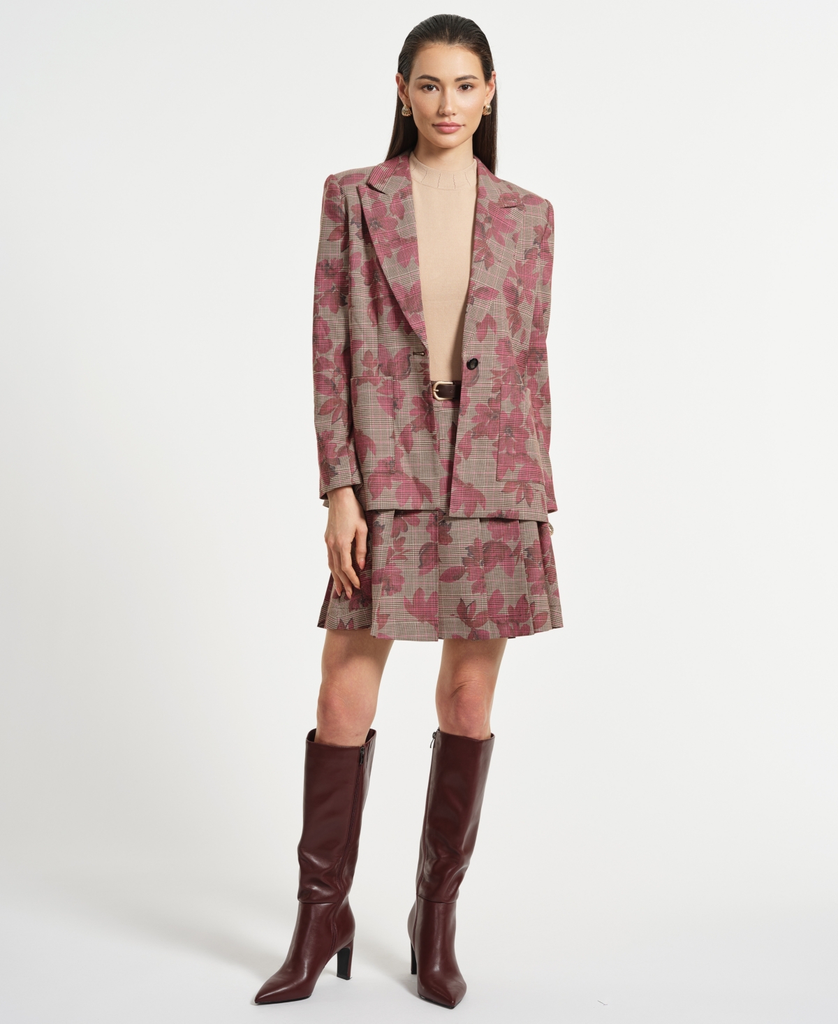 Isaac Mizrahi Women's Plaid Long Sleeves Blazer In Brown