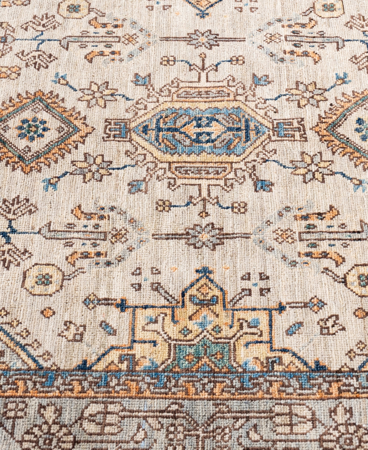 Adorn Hand Woven Rugs Serapi M0103-314 3'11"x5'9" Area Rug In Gray