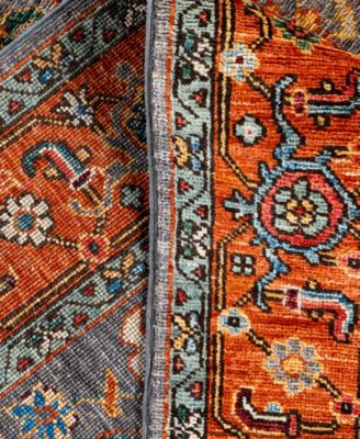 Serapi M0103-327 4'3"x5'11" Area Rug