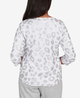 Petite Casual Vibe Monotone Crew Neck Animal Top