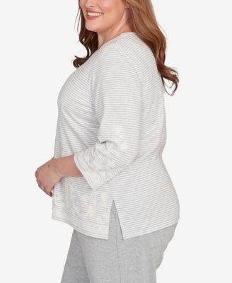 Plus Size Casual Vibe Embellished Striped Crew Neck Top
