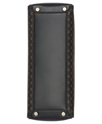 Nova Top Zipper Mini Signature Chain Shoulder Bag