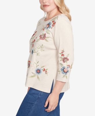 Women's Sunset Canyon Allover Floral Embroidered Crew Neck Top