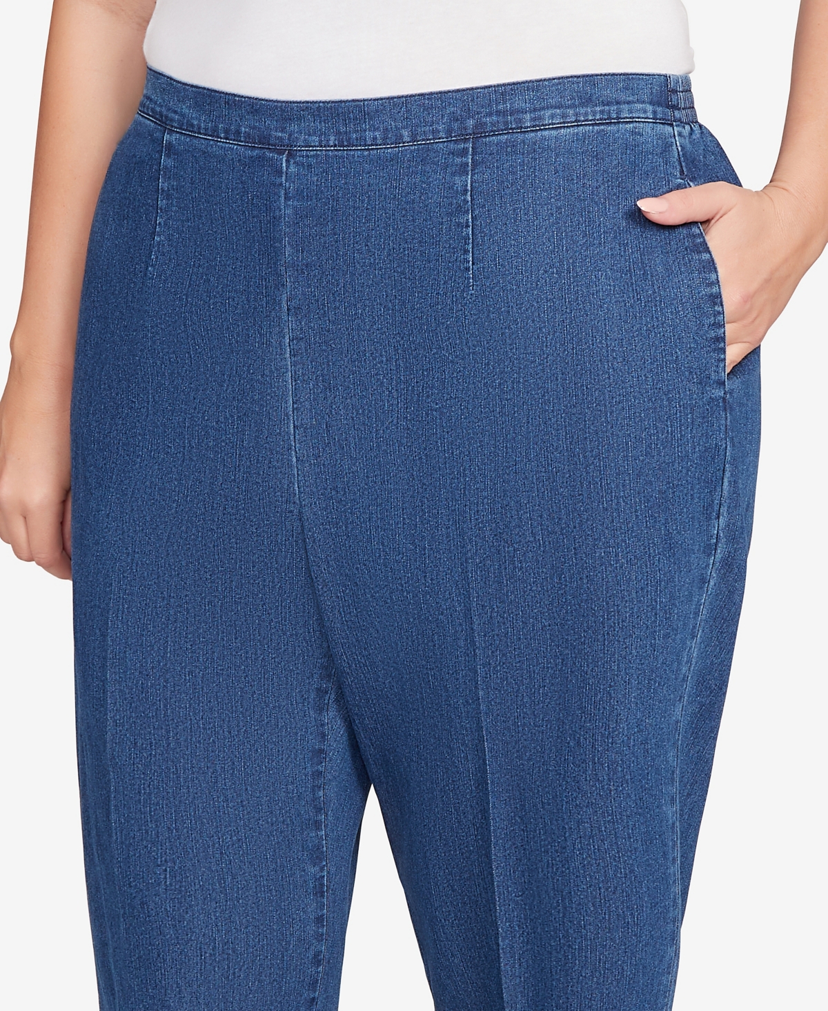 Alfred Dunner Plus Size Sunset Canyon All Around Elastic Medium Length Denim Jeans In Blue