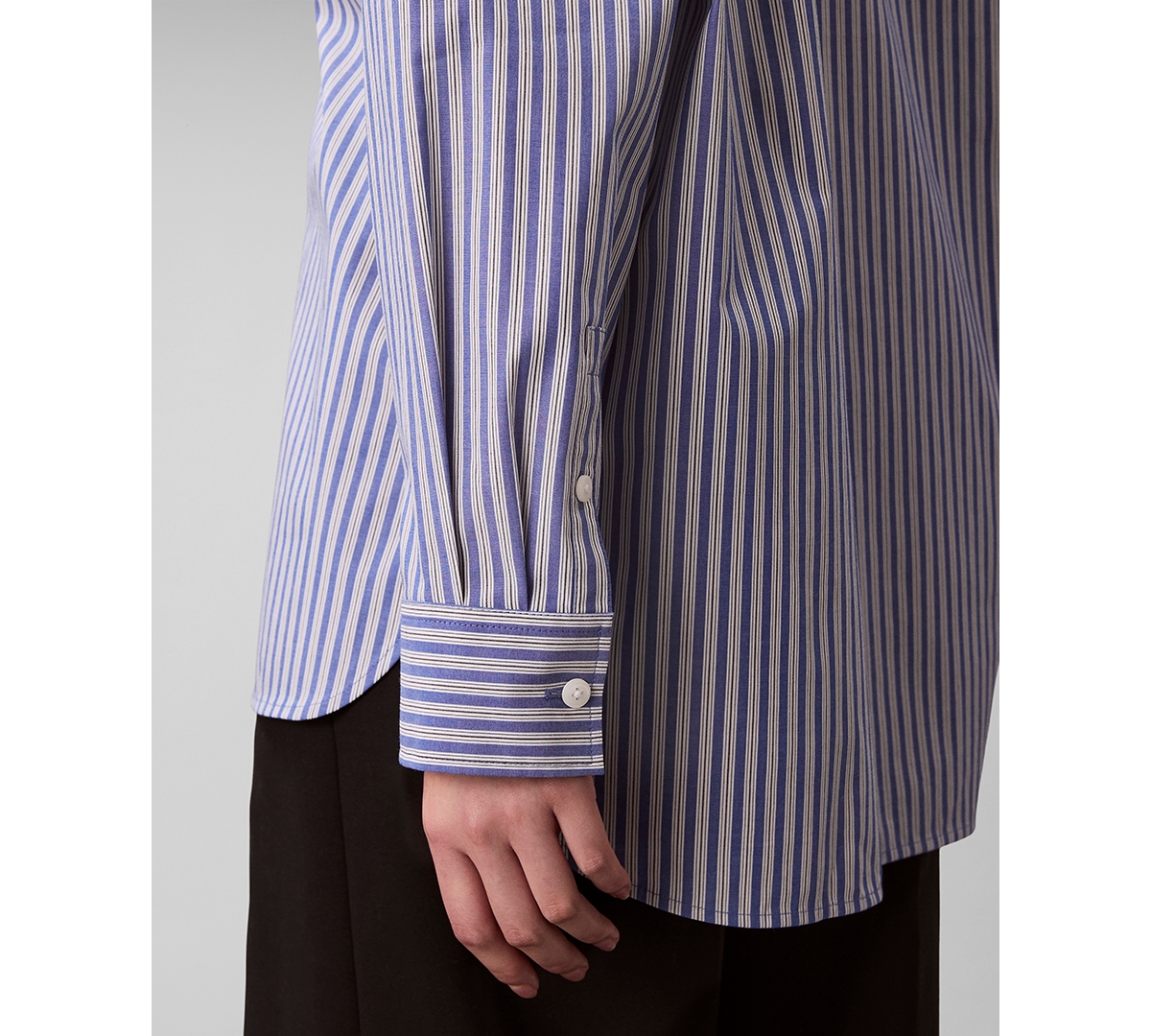 Calvin Klein Jeans Est.1978 Women's Poplin Relaxed Button Down Shirt In Multi