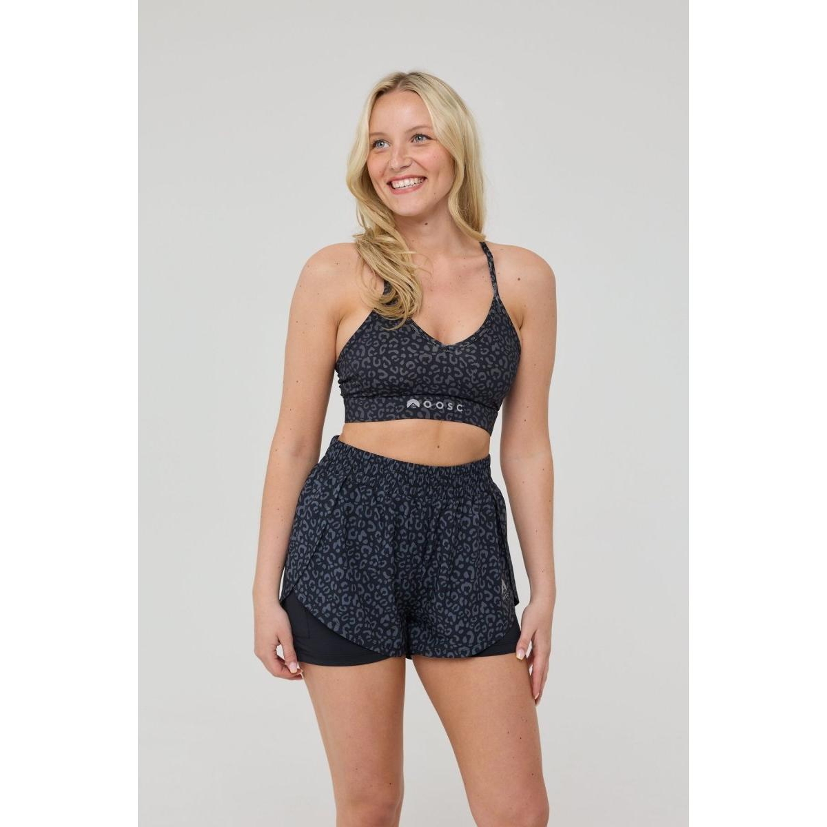 Oosc Women's Solid Medium Support Infinite Sports Bra