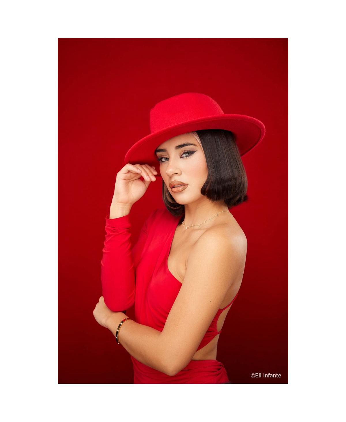 Westcott 8x13' X-Drop Pro Wrinkle-Resistant Backdrop, Scarlet Red