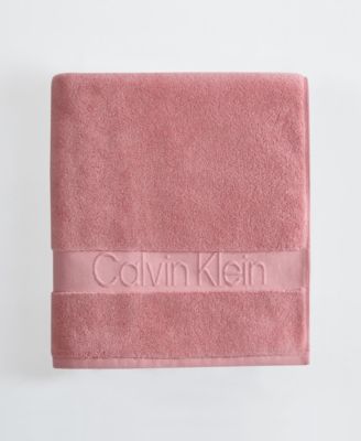 Iconic Cotton Jacquard Bath Towel, 56" x 30"