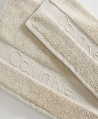 Iconic Cotton Jacquard Hand Towel, 30" x 16"