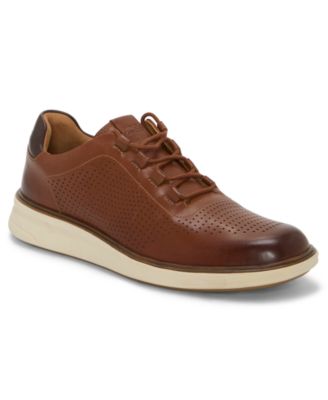 Vince Camuto