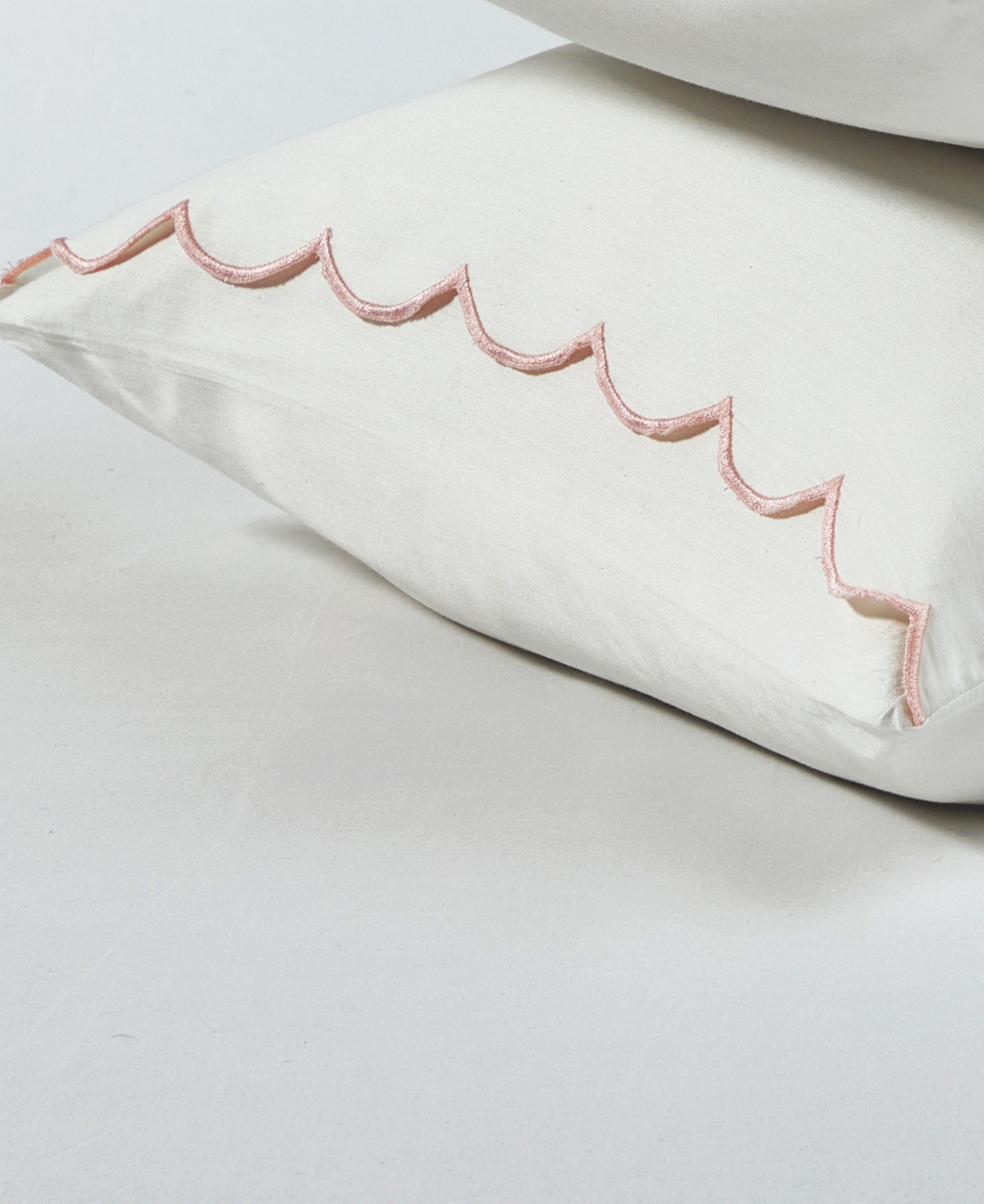 Peri Home Scallop Cotton 2-pc. Pillowcase Pair, Standard In White