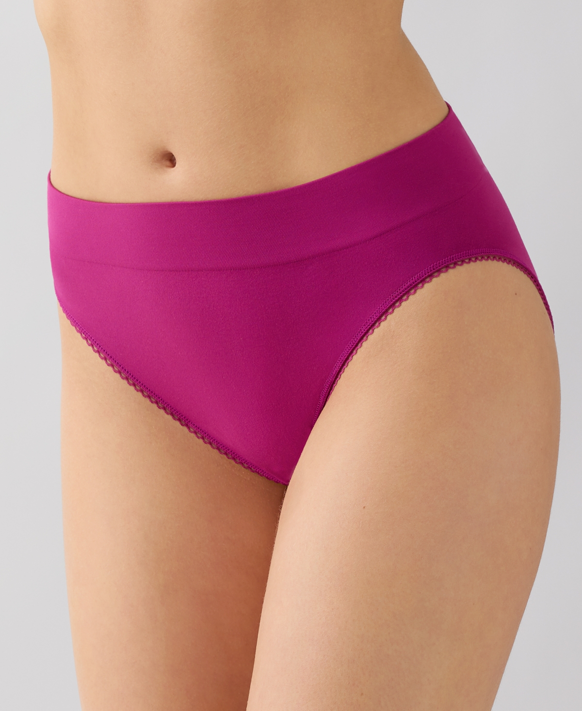 Wacoal Women's Feeling Flexible Hi-Cut Brief Underwear 871332