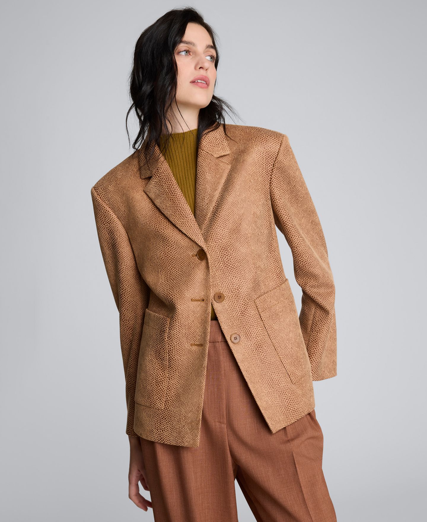 Женский пиджак Kenneth Cole Embossed Snake Print Blazer, цвет: Умбра — фото 1