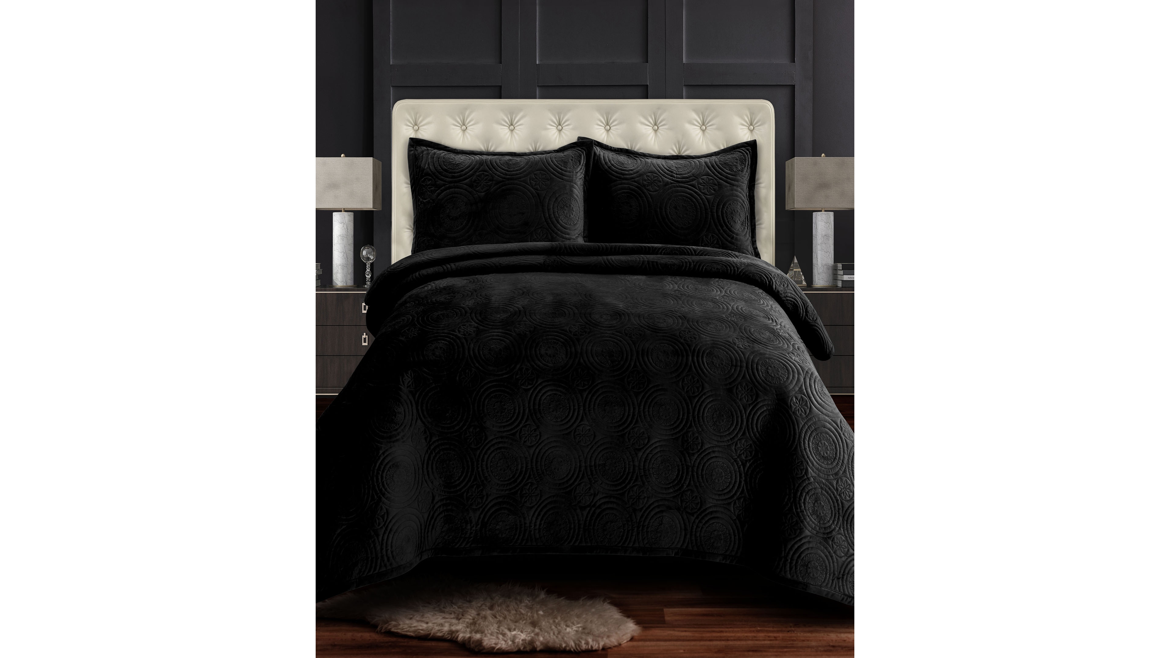 Tribeca Living Capri Medallion Velvet Oversized Solid 2 Piece Quilt Set, Twin