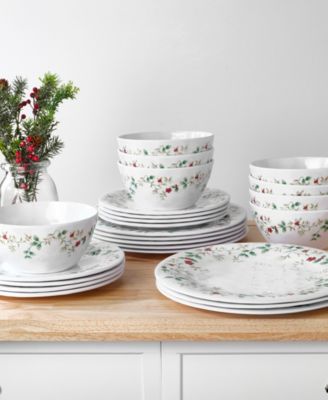 Holiday Melamine 24 Pc. Dinnerware Set, Service for 8