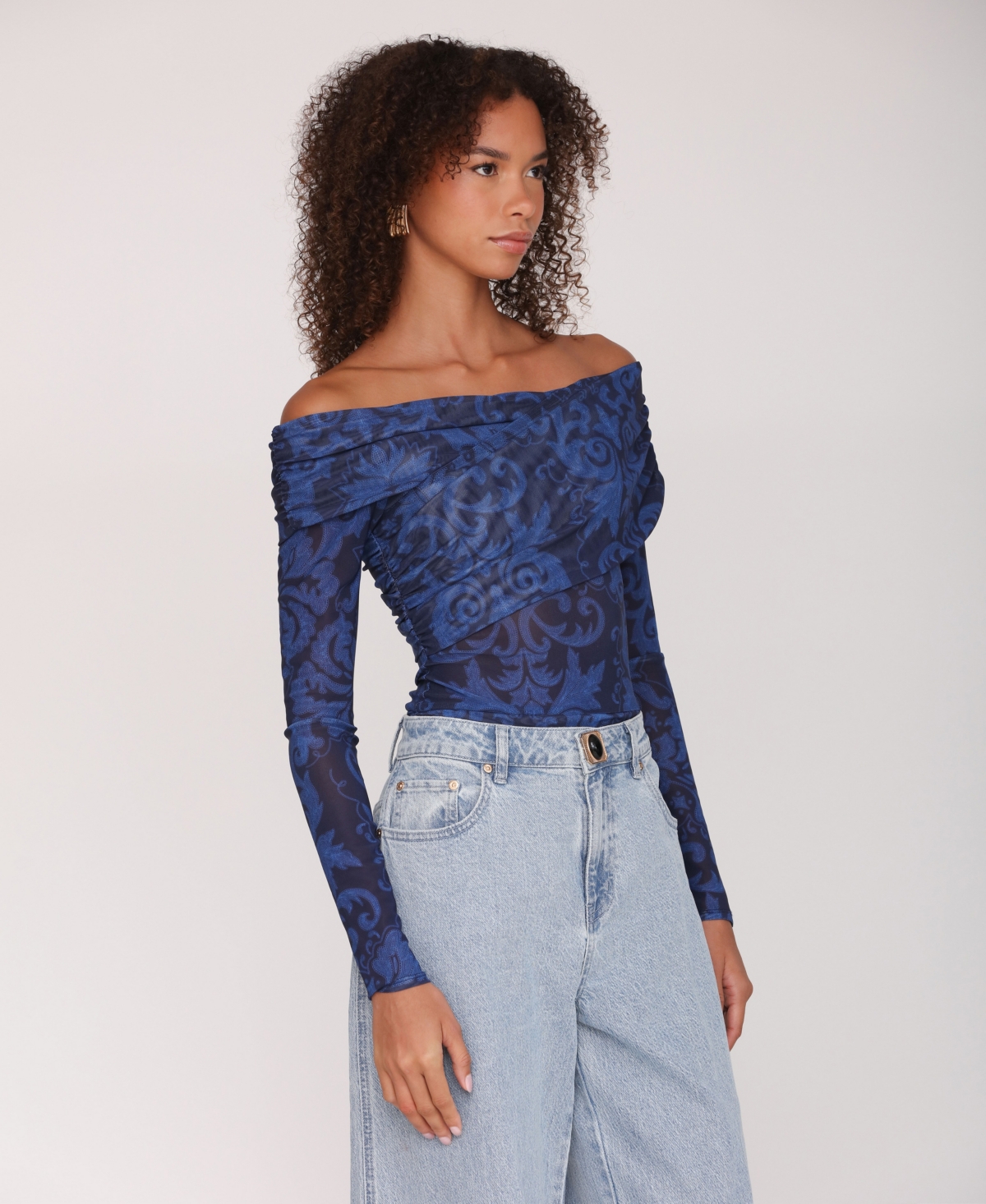 Avec Les Filles Women's Off-the-shoulder Bodysuit Top In Blue