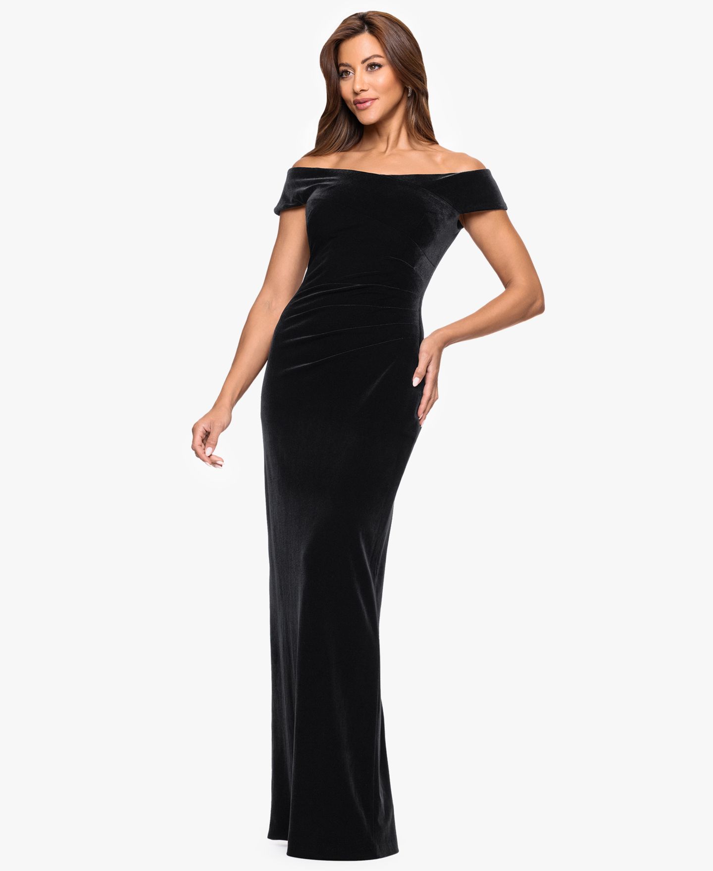 Женское платье XSCAPE Velvet Off The Shoulder Ruched Waist Long, цвет: Чёрный — фото 2