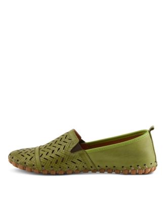 Kapri Flexible Leather Loafer with Cutout Detail and Removable Arch Support Insole