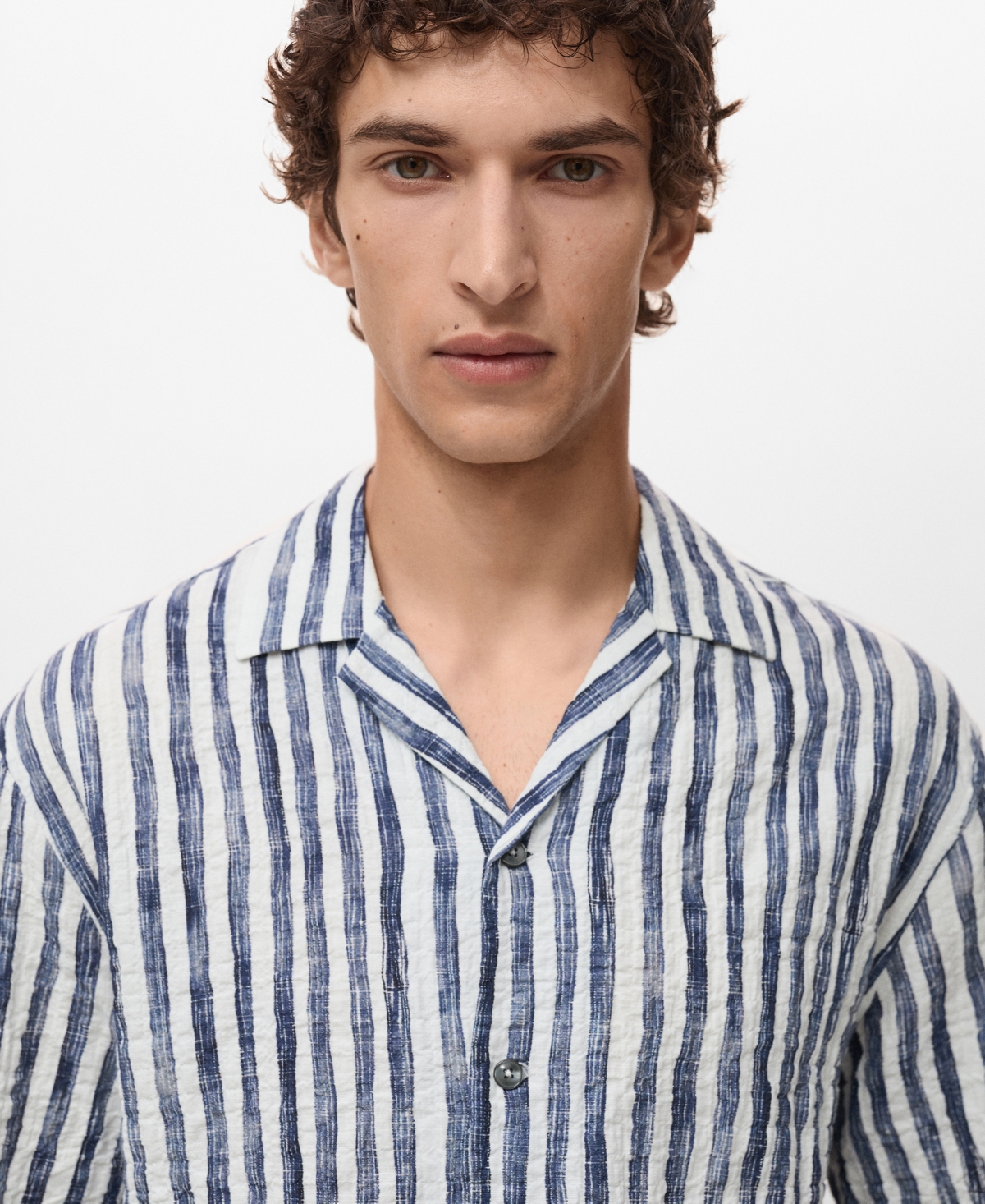 Mango Men's Short-Sleeved Striped Cotton Shirt