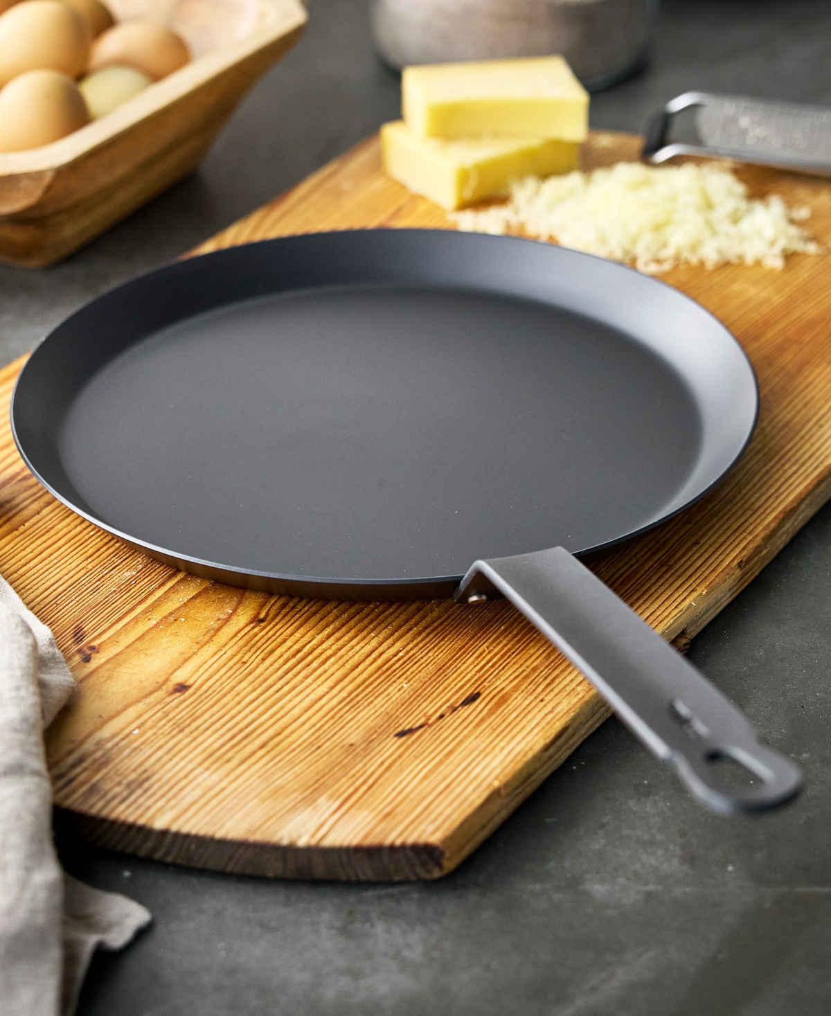 Greenpan Bobby Flay Carbon Steel 11" Crepe Pan In Black