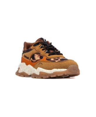 Women's Casual Sneakers Refresh Collection