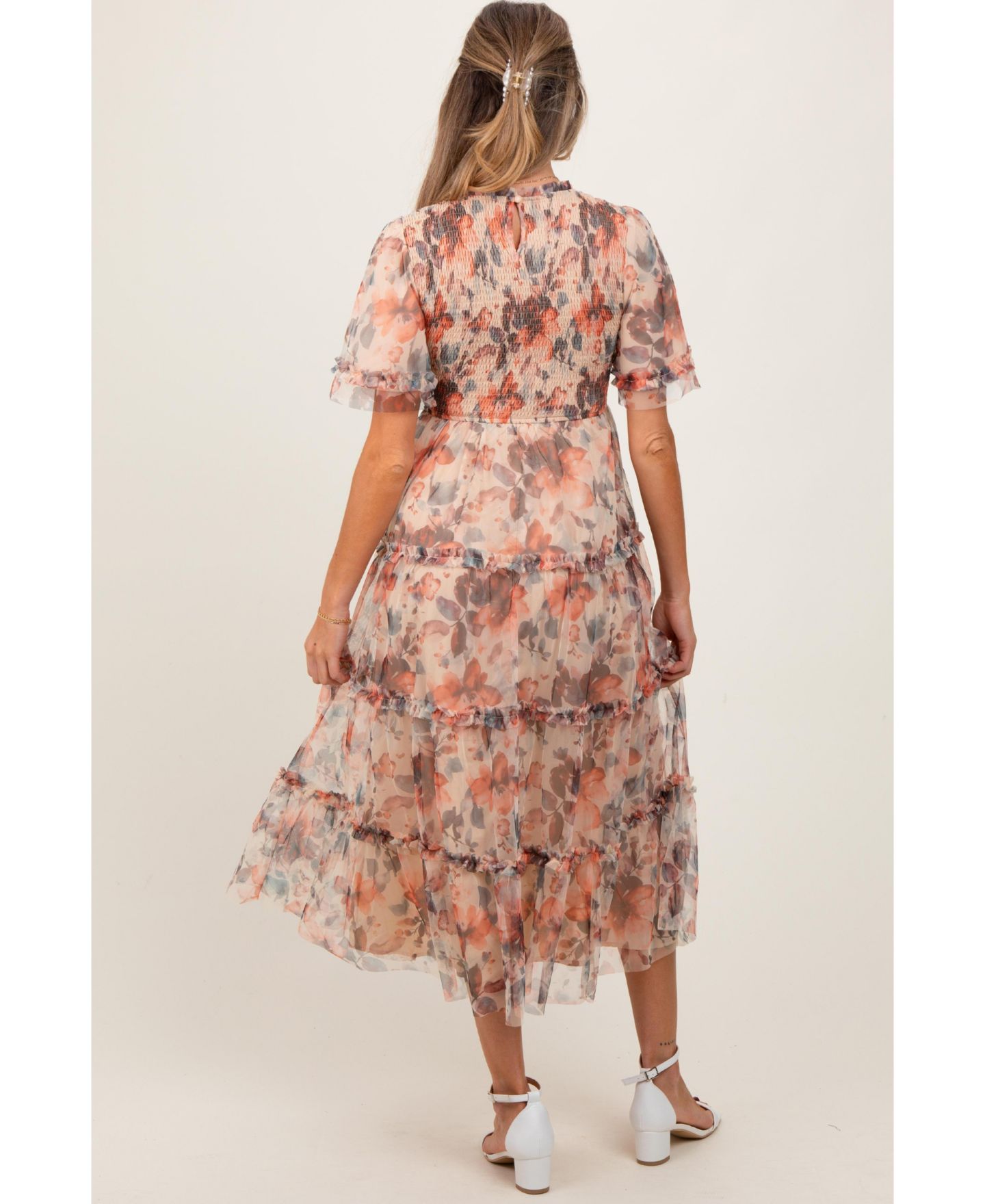 Женское платье Pinkblush Peach Floral Mesh Smocked Midi, цвет: Персиковый — фото 4